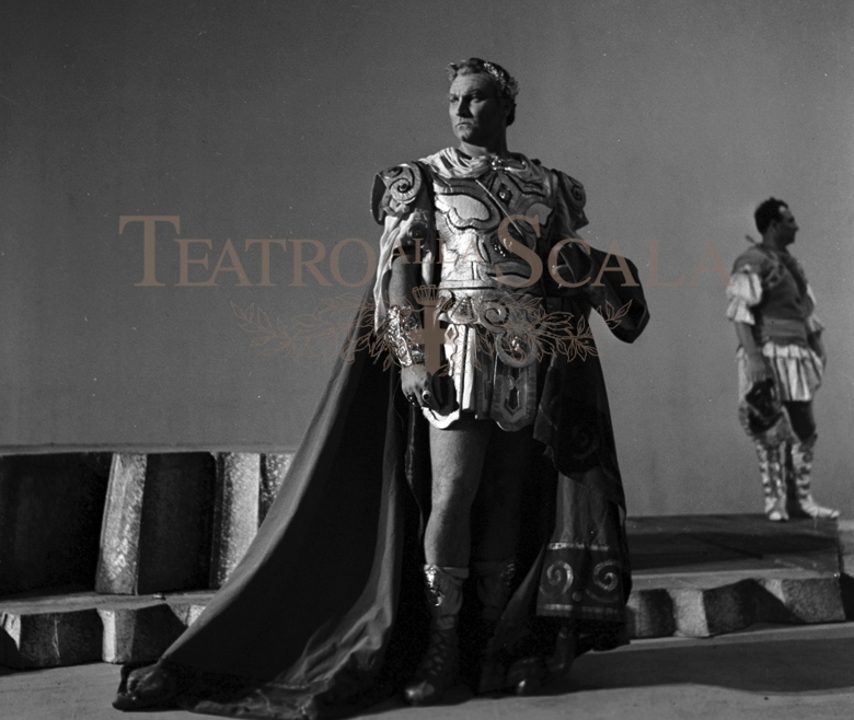 Giulio-Cesare02